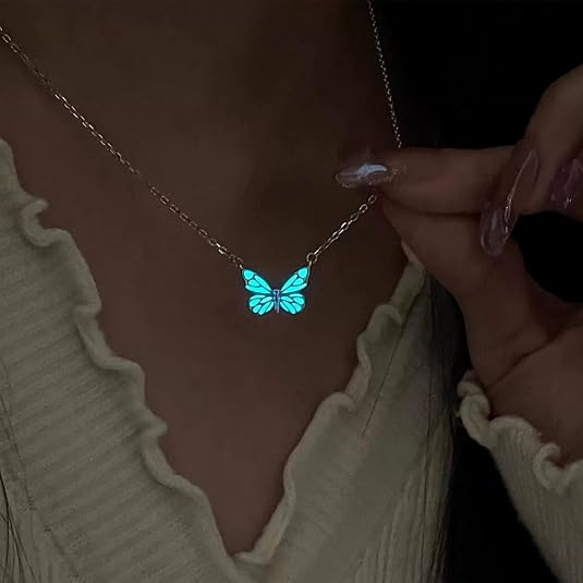 2Pcs Women Romantic luminous Butterfly Necklace Bracelet Set