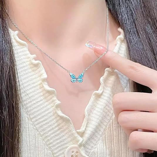 2Pcs Women Romantic luminous Butterfly Necklace Bracelet Set