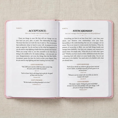 One Minute With God for Women: 2026 Women's Daily Devotional & Prayer Journal