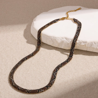 Unisexo Stylish Snakeskin-pattern Necklace