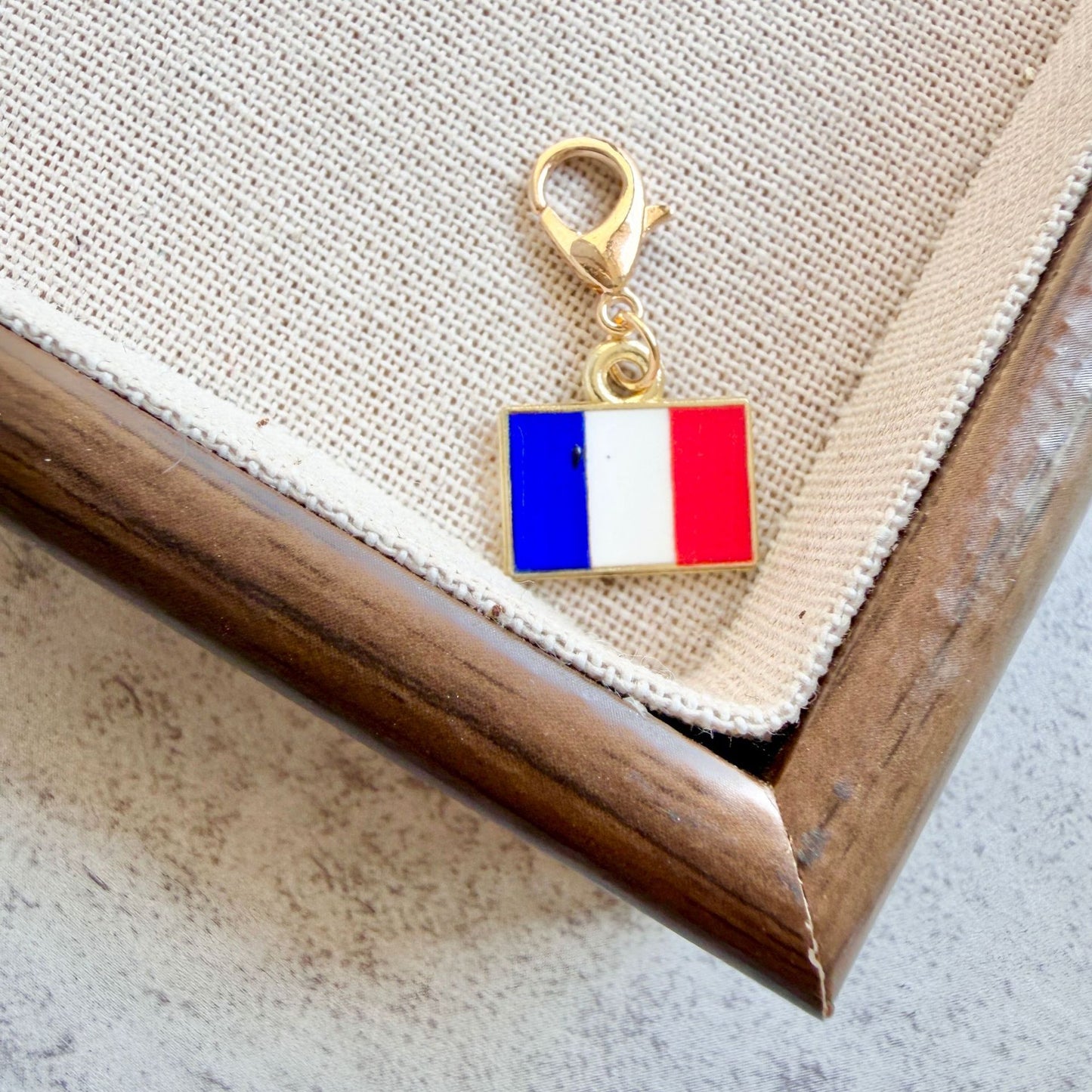 DIY Keychains Featuring National Flags From Around The World Keyrings Included)
