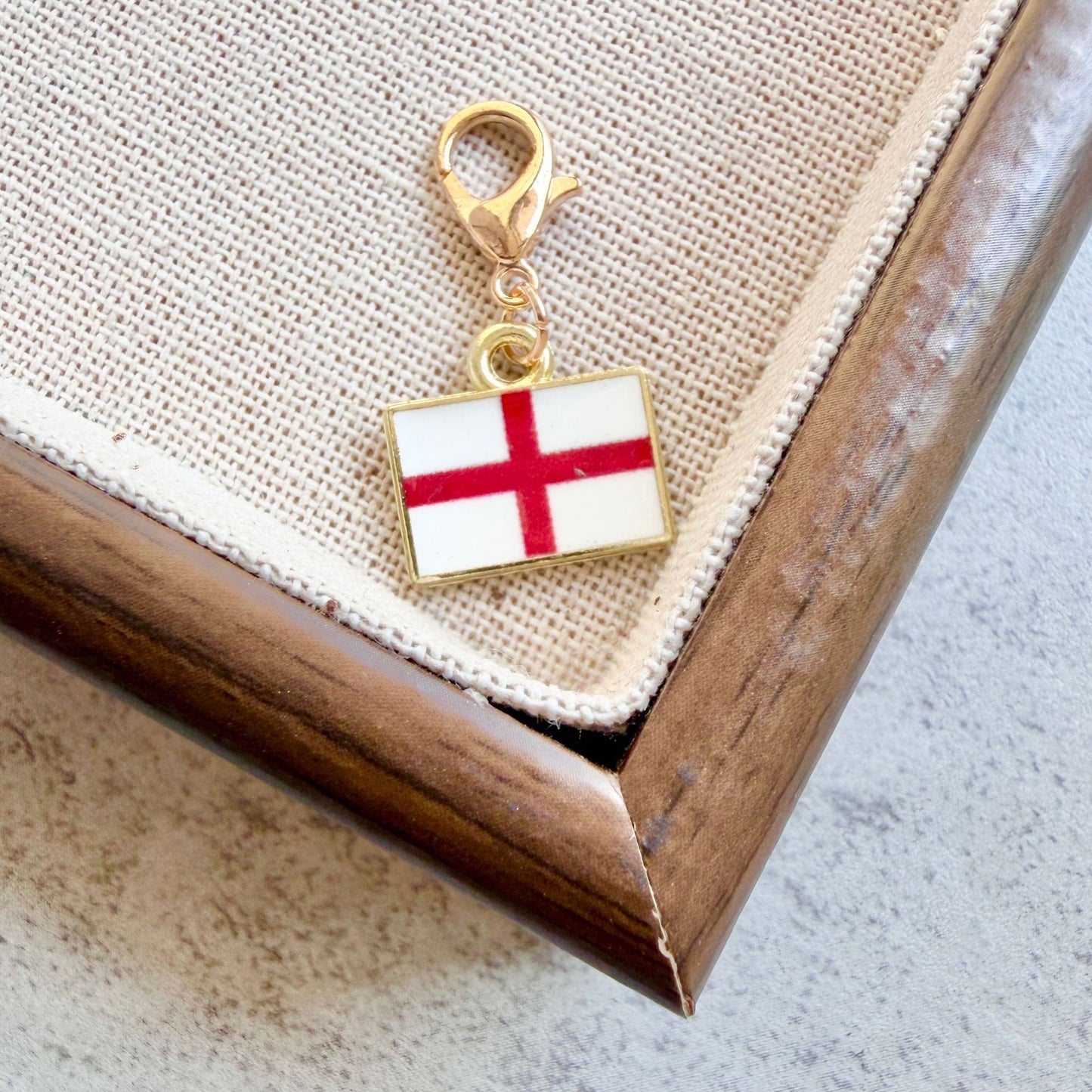 DIY Keychains Featuring National Flags From Around The World Keyrings Included)