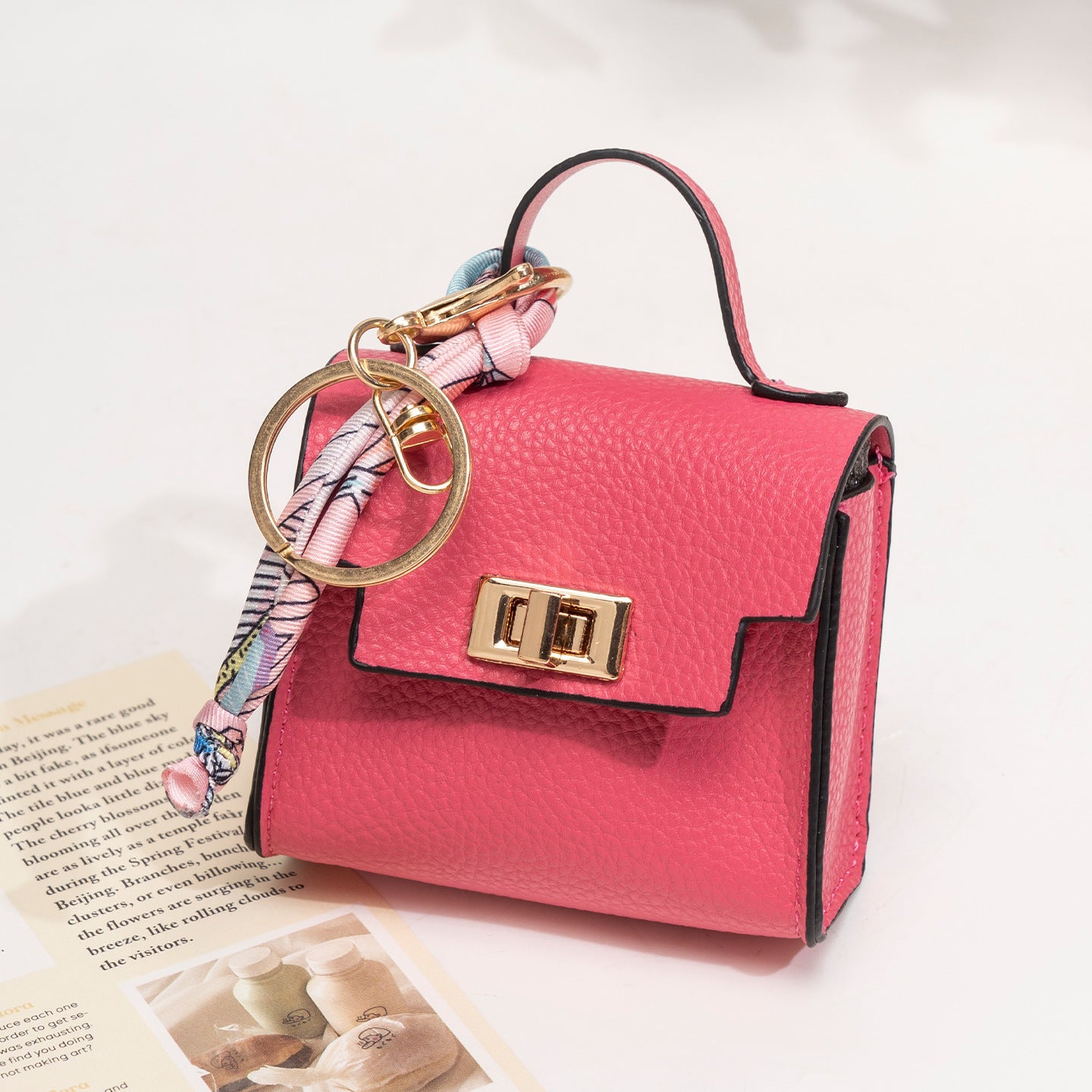 Mini Backpack Keychain for Women,Small Change Pouch Coin Purse Twist-lock