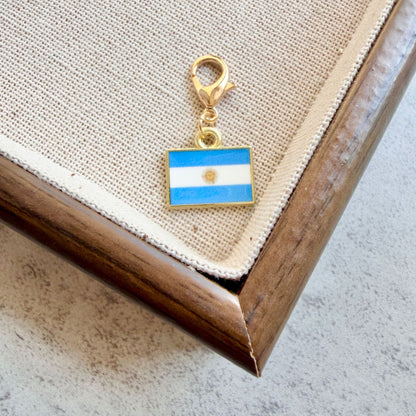 DIY Keychains Featuring National Flags From Around The World Keyrings Included)