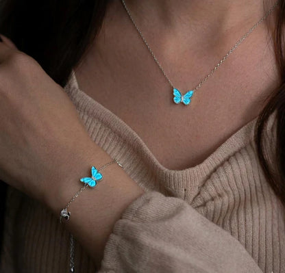2Pcs Women Romantic luminous Butterfly Necklace Bracelet Set